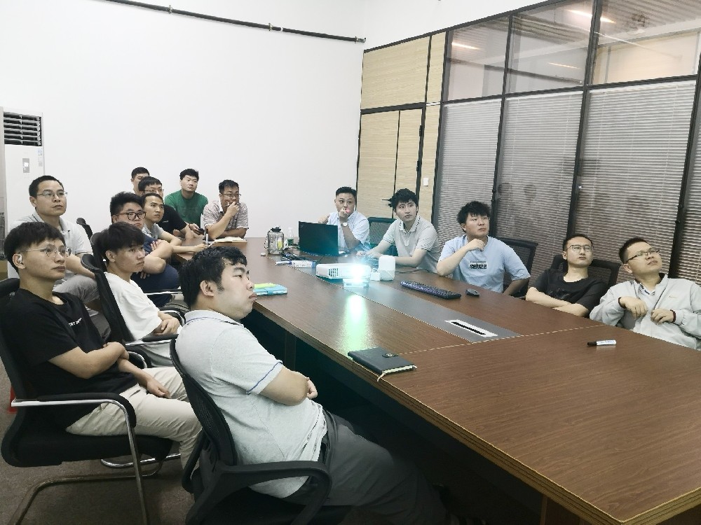 通南科技教务团队在东莞松山湖研发中心
